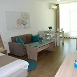 Апартамент Silver Byala